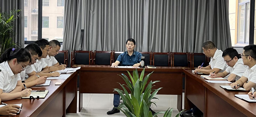 城建投公司黨支部召開黨員（擴(kuò)大）會(huì)議暨酒駕、醉駕等違法犯罪行為警示教育集體談話會(huì)