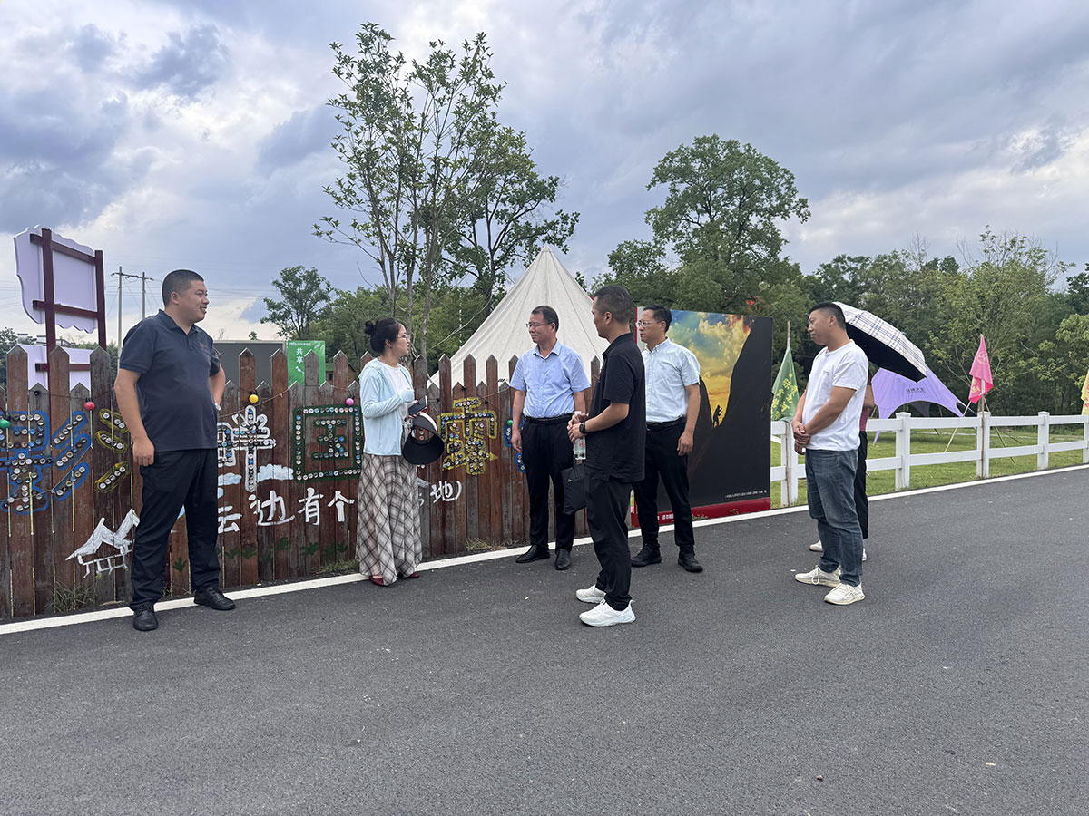 文化為魂，生態(tài)為基——傍霞村鄉(xiāng)村振興特色模式探討